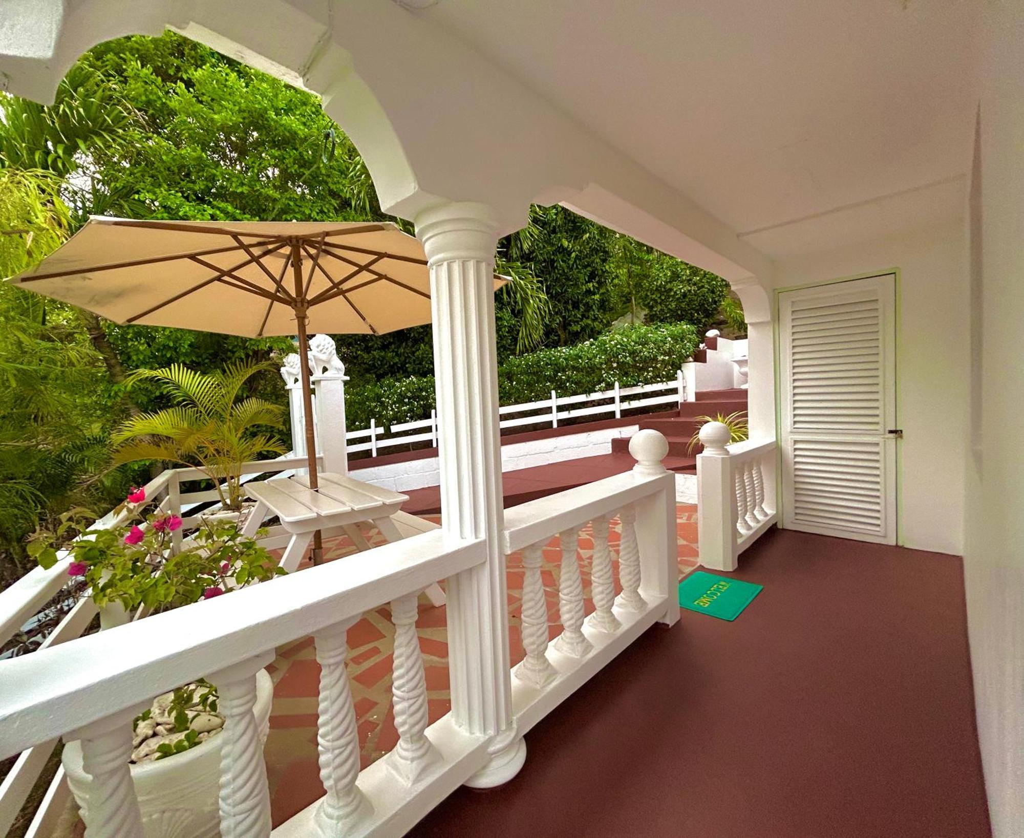 Palm House Apartman Friendship Kültér fotó